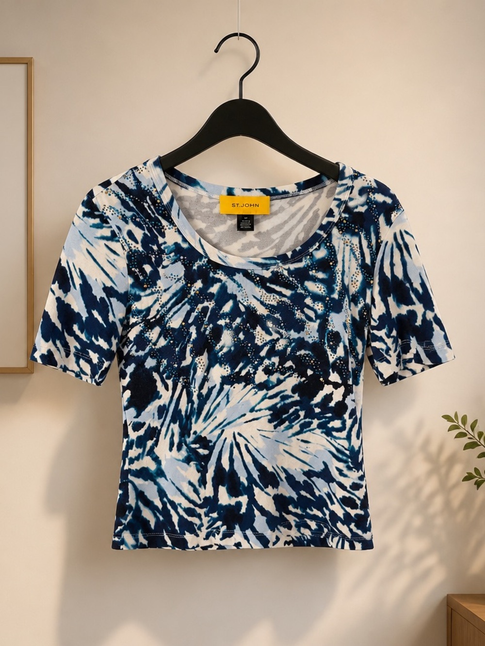 St. John Blue & White Tie-Dye Scoop Neck Short Sleeve Top